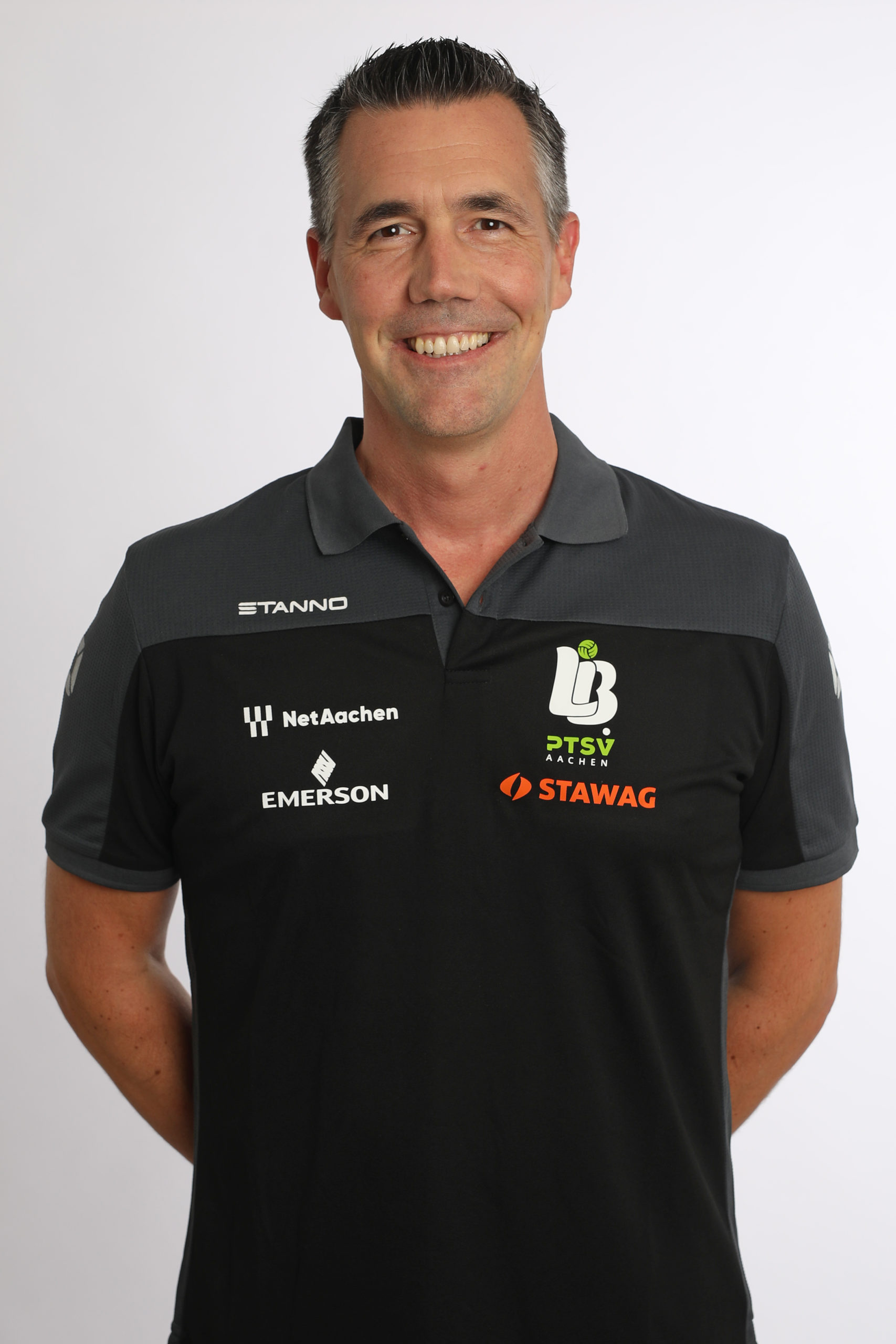 Dr. Michael Neuß